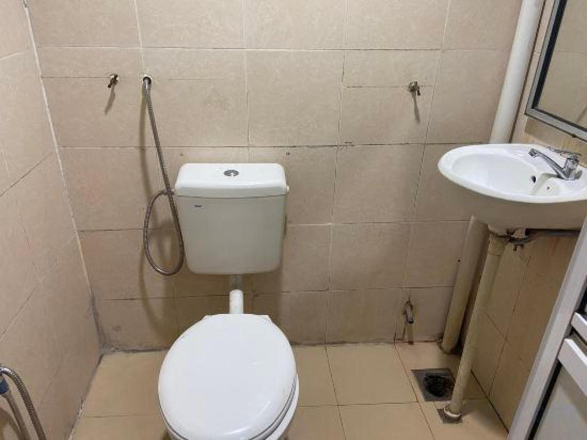 Oyo 91065 Hotel De Anjung Muadzam Shah Buitenkant foto